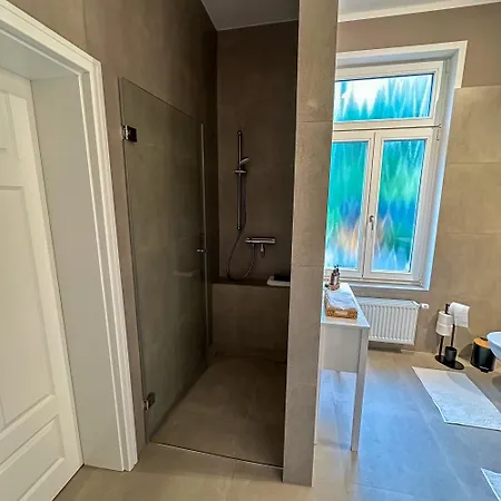 דירה Uferresidenz - Altbau-juwel Mit Terrasse, Garten Und Wasserblick *