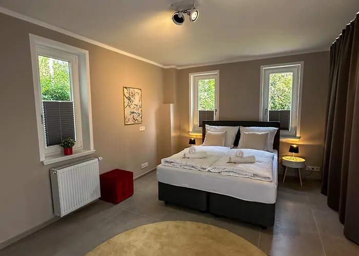 公寓 Uferresidenz - Altbau-juwel Mit Terrasse, Garten Und Wasserblick
