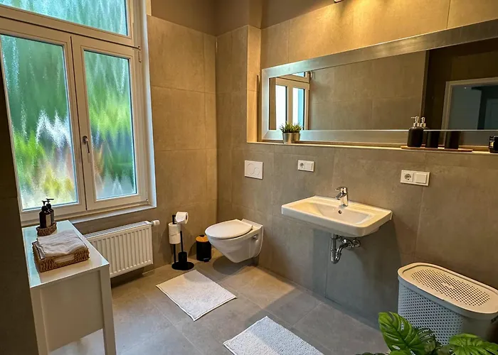 Uferresidenz - Altbau-juwel Mit Terrasse, Garten Und Wasserblick 公寓 *